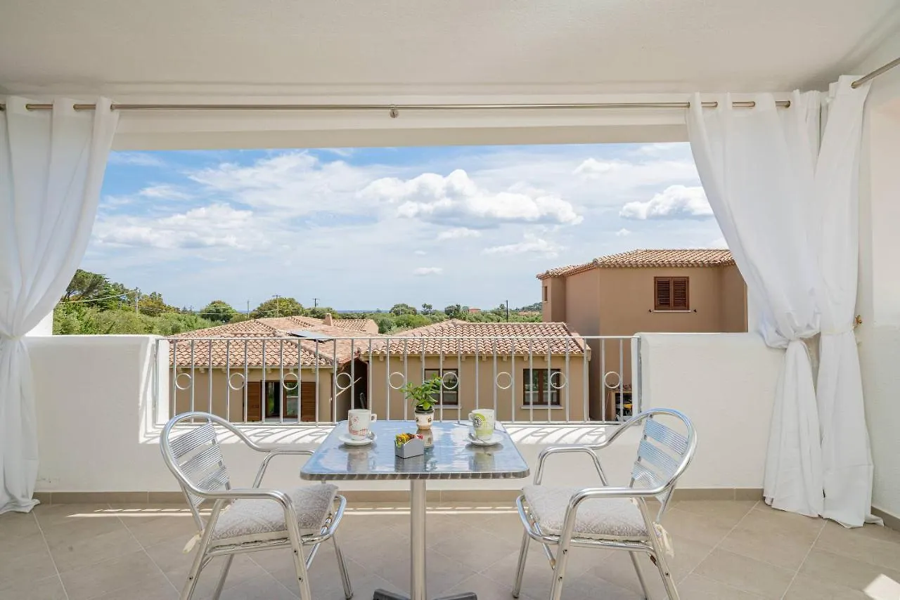 Residenza L'Alzoni Hotel San Teodoro  0*, San Teodoro (Sardinia) Italië