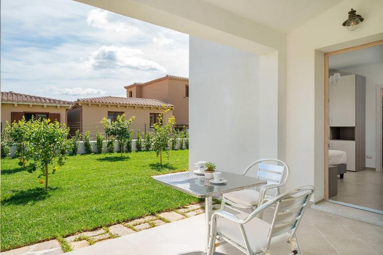 Residenza L'Alzoni Hotel San Teodoro  San Teodoro (Sardinia)