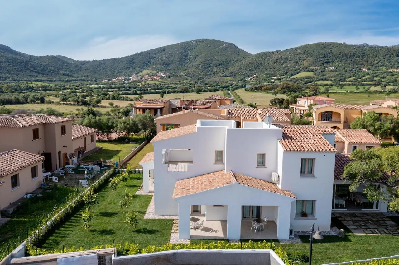 Residenza L'Alzoni Hotel San Teodoro  San Teodoro (Sardinia)