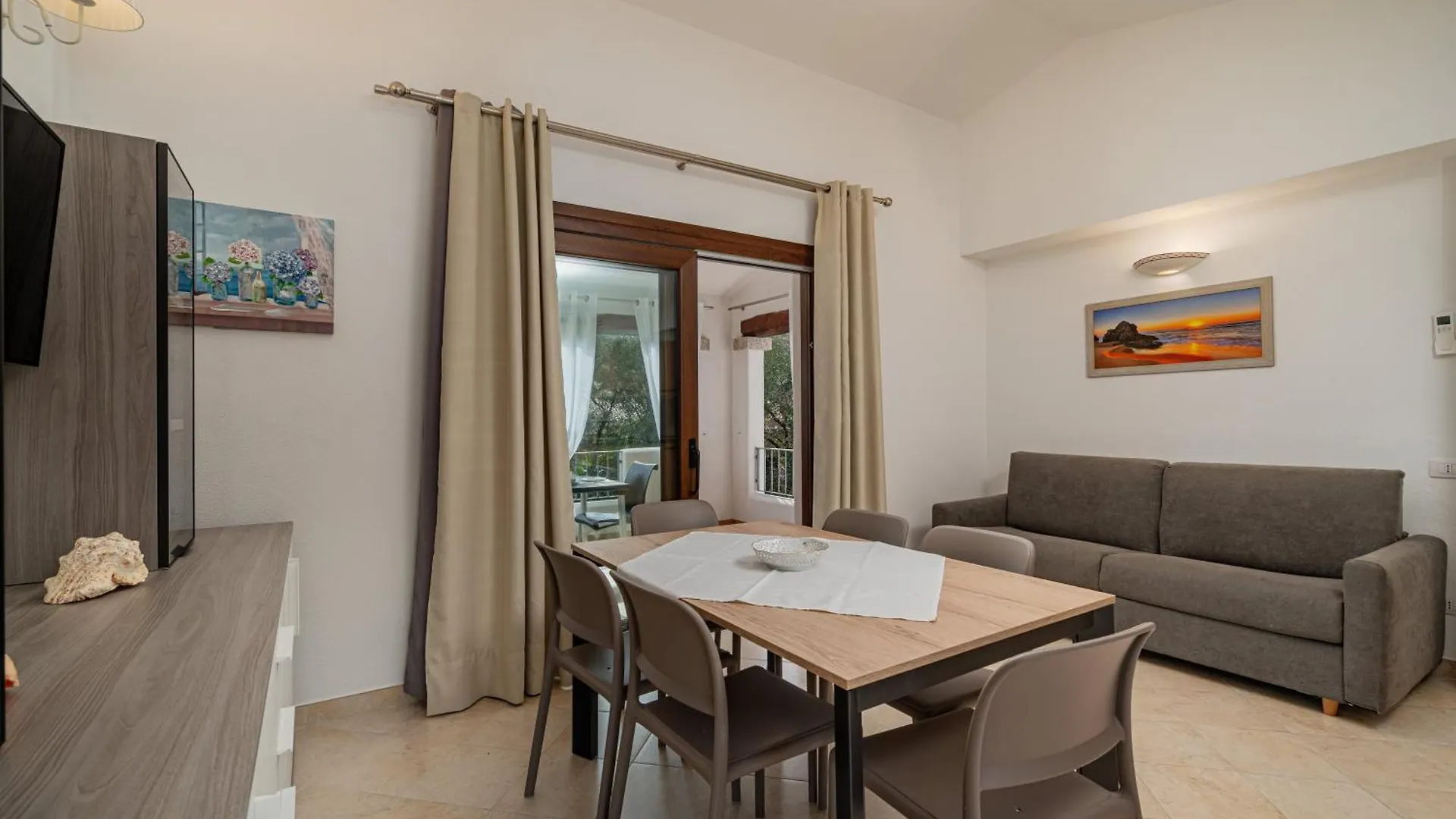 Residenza L'Alzoni Hotel San Teodoro  Italië