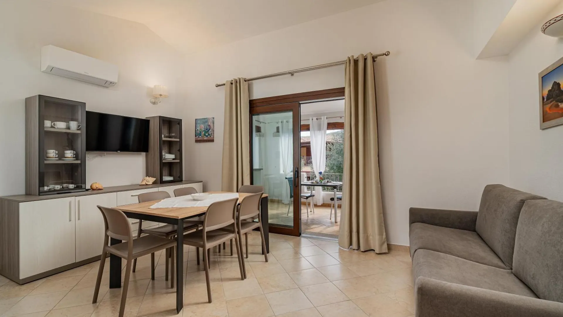 Residenza L'Alzoni Hotel San Teodoro  San Teodoro (Sardinia)